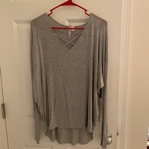 Criss-Cross Gray Stretchy Long Sleeve Shirt